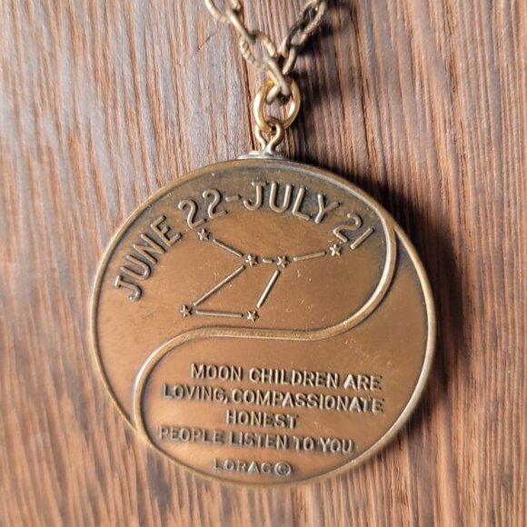 Vintage Lorac Zodiac Cancer Crab Gold-tone Pendent W/ Chain 1970s - Picture 3 of 4